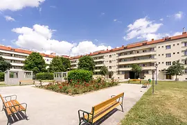 Gemeindebau, Karl Marx Hof, Aussenansicht, Innenhof, Park
